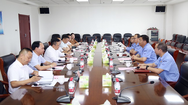貴州省安順市委書記楊昌鵬一行到萬(wàn)基控股集團(tuán)調(diào)研