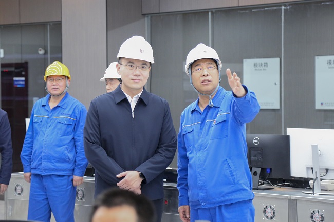 新安縣委書記王智到萬(wàn)基控股集團(tuán)調(diào)研