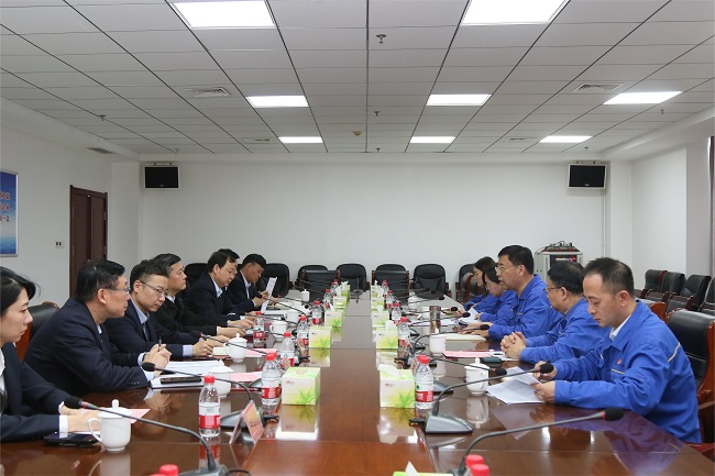 中國銀行河南省分行副行長(zhǎng)王俊海一行到萬基控股集團(tuán)調(diào)研